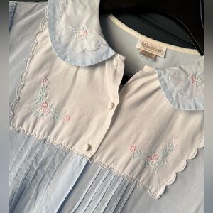 Barbizon vintage embroidered Light Blue Button-Up Nightgown with pockets